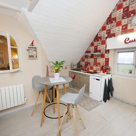 Lägenhet Le Clocher Aux Cigognes Au Village De *